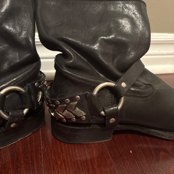 Very cool leather Frye boots size 8 1/2 Never worn out - Picture 7 of 11